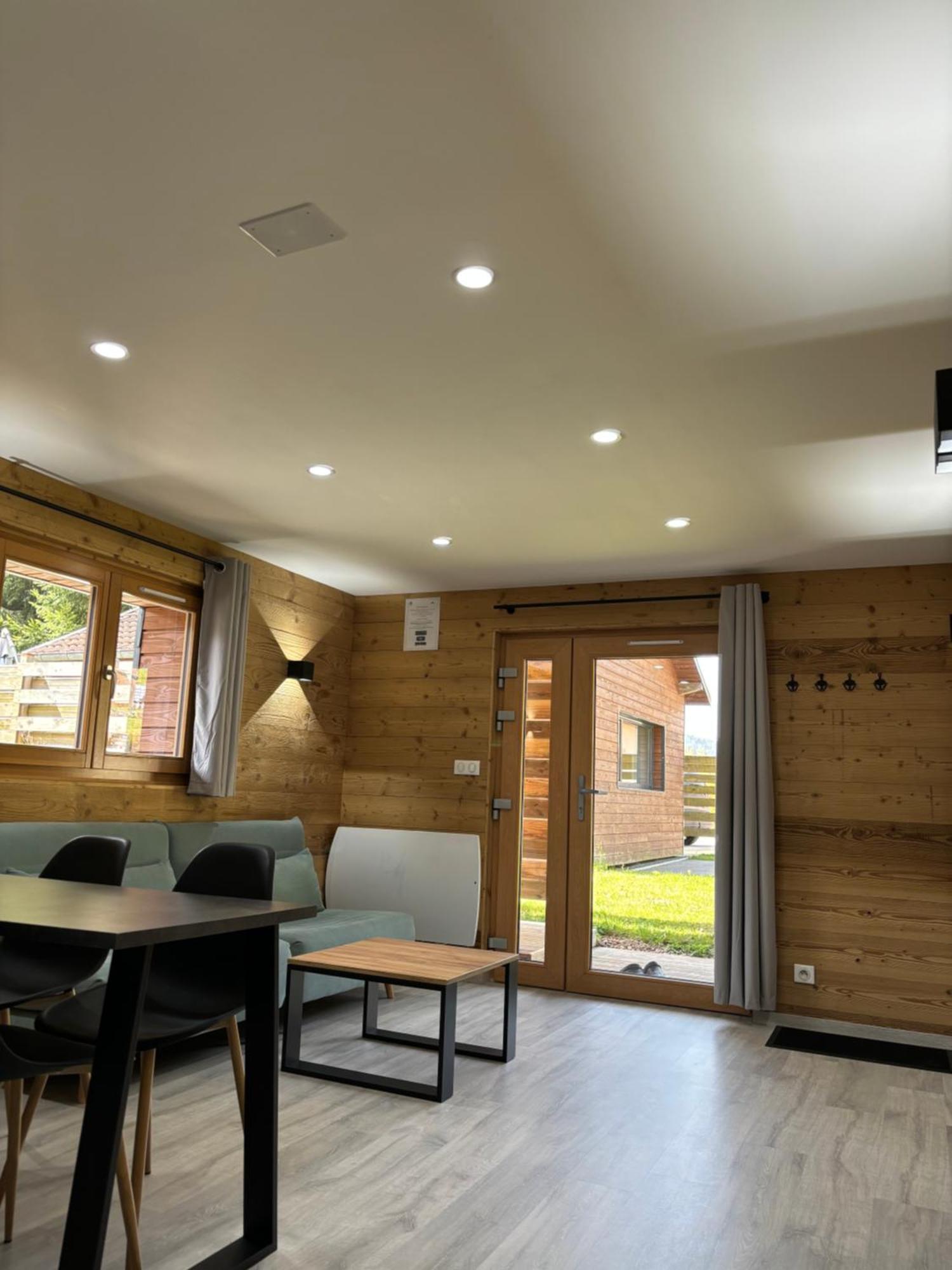 Rochesson Chalets Du Bouchot & Jacuzzi Privatif Proximite Gerardmer & La Bresse מראה חיצוני תמונה